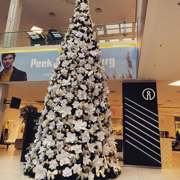 T/C Riga Plaza Ziemassvētku dekorācijas